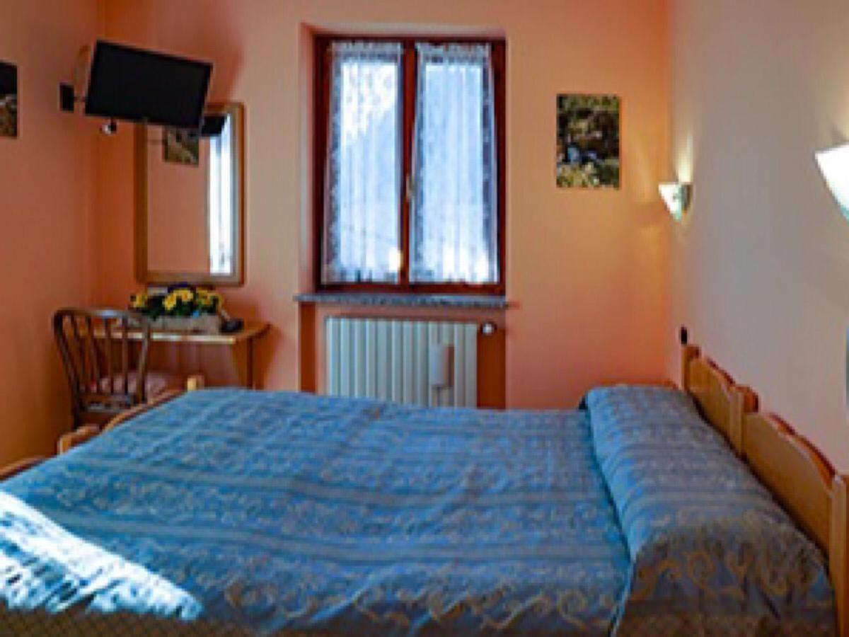 Albergo Ristorante Sole Mezzoldo Экстерьер фото